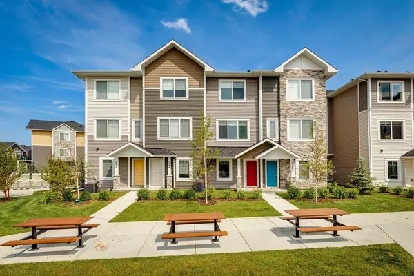 Airdrie, AB T4B4L3,536 Canals XING Southwest