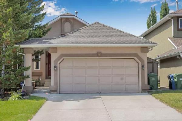 8 Mt Copper GN SE, Calgary, AB T2Z 2L2