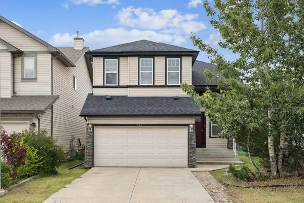 133 Somerglen WAY Southwest, Calgary, AB T2Y 4B2