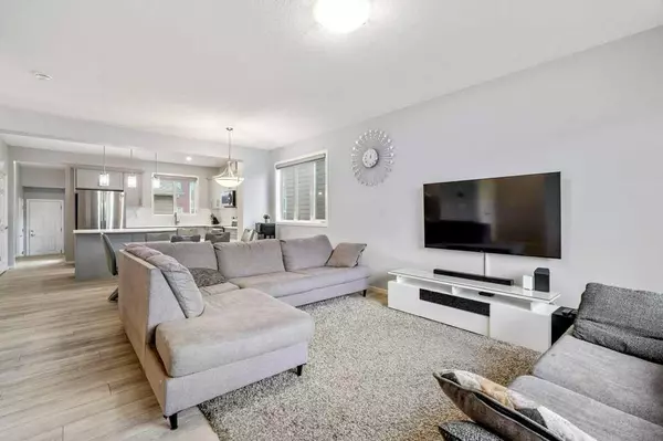 Calgary, AB T2X 4K5,344 Yorkville AVE SW