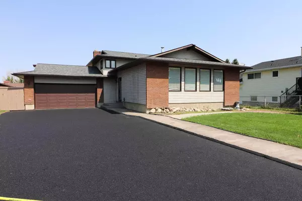 8 Begonia CT SE, Medicine Hat, AB T1B2S3