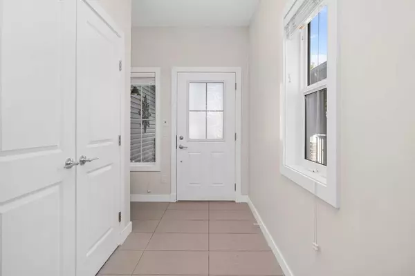 Airdrie, AB T4B 4H5,388 Bayview WAY Southwest