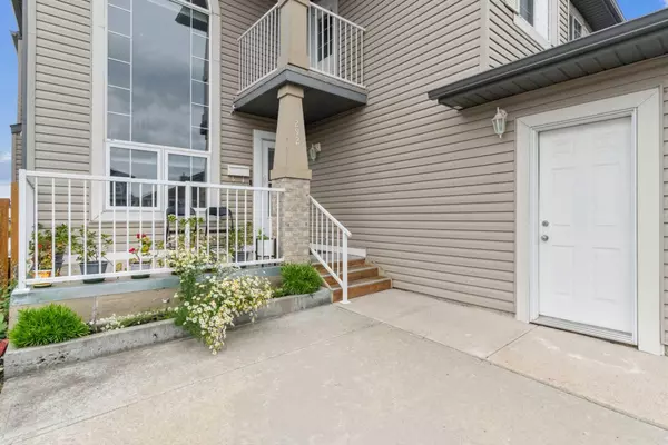 Calgary, AB T3J 4R5,292 Taracove Estate DR NE
