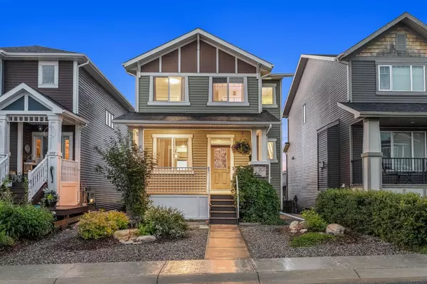 201 Fireside PL, Cochrane, AB T4C 0R1