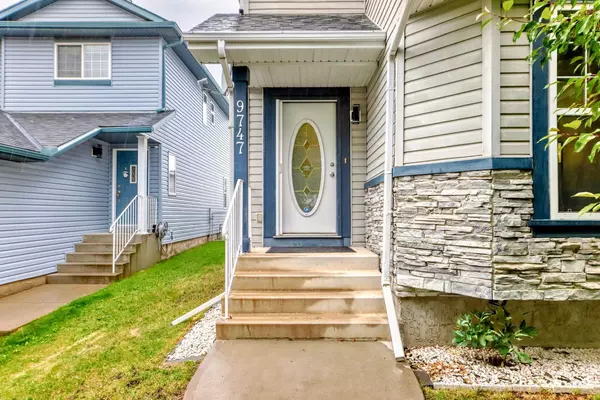 Calgary, AB T5T 5T5,9747 Harvest Hills Link Northeast