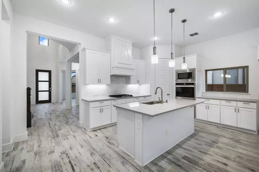 8218 Vitex Avenue, Dallas, TX 75252