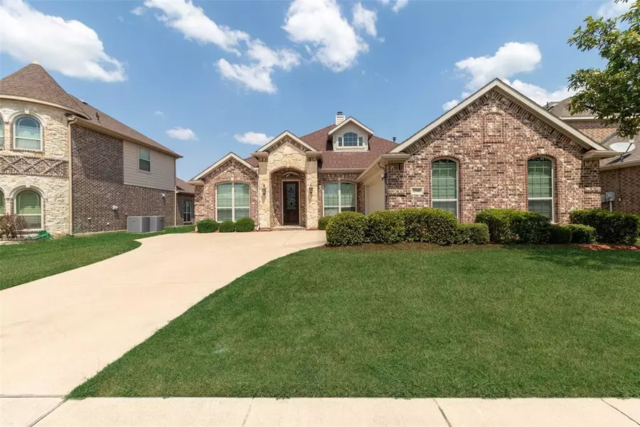 2940 Almansa, Grand Prairie, TX 75054