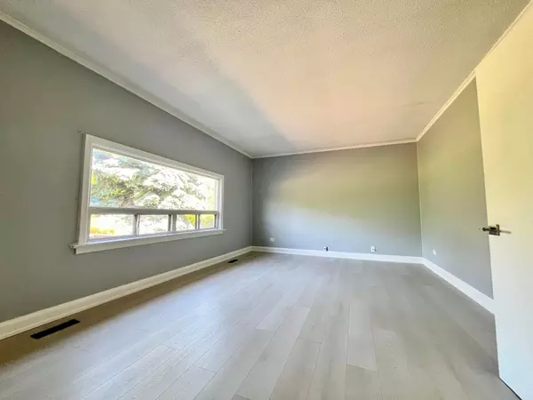 Pickering, ON L1W 2T7,556 West Shore blvd BLVD #Main floor
