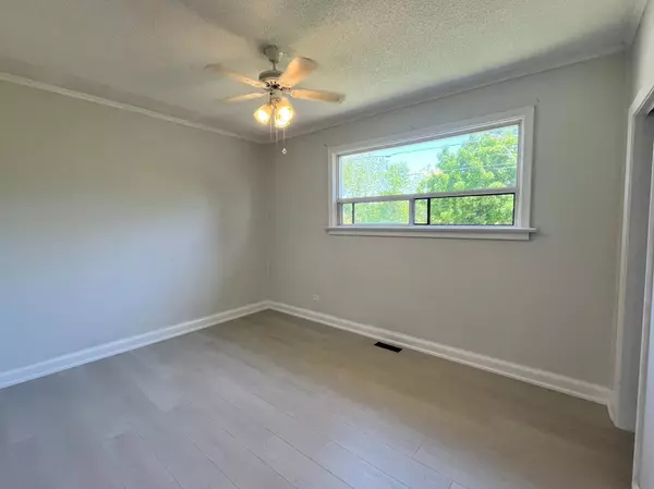 Pickering, ON L1W 2T7,556 West Shore blvd BLVD #Main floor