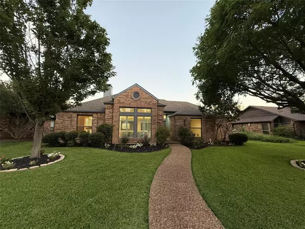 2302 Stone Glen Lane, Carrollton, TX 75007