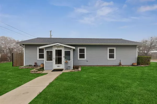 3600 Linda Way, Granbury, TX 76049