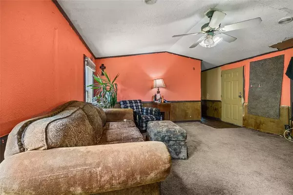 Springtown, TX 76082,120 Oak Drive