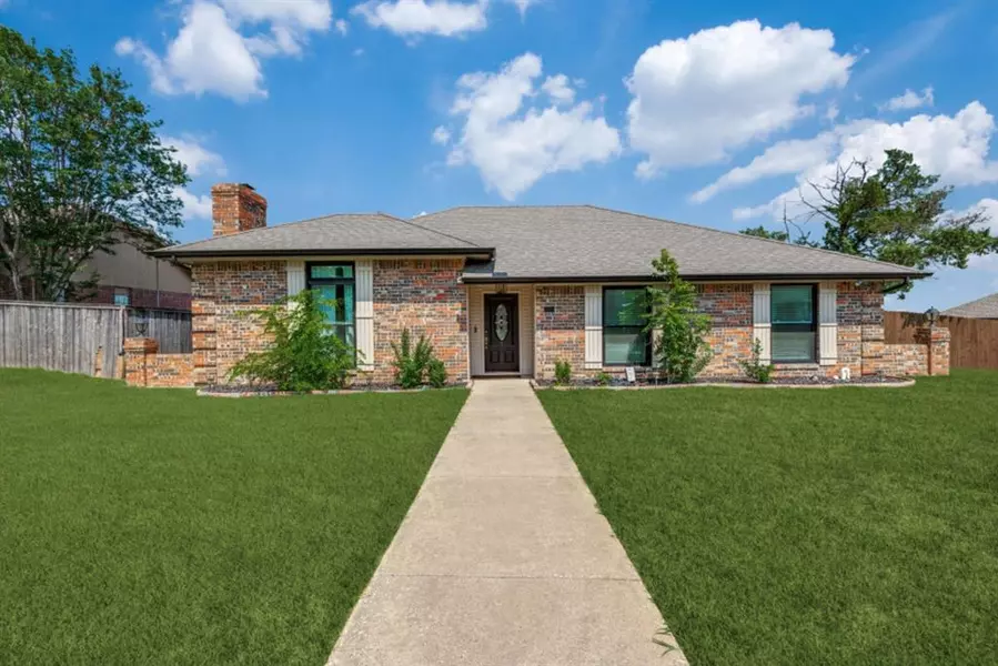 171 Wildwood Drive, Desoto, TX 75115