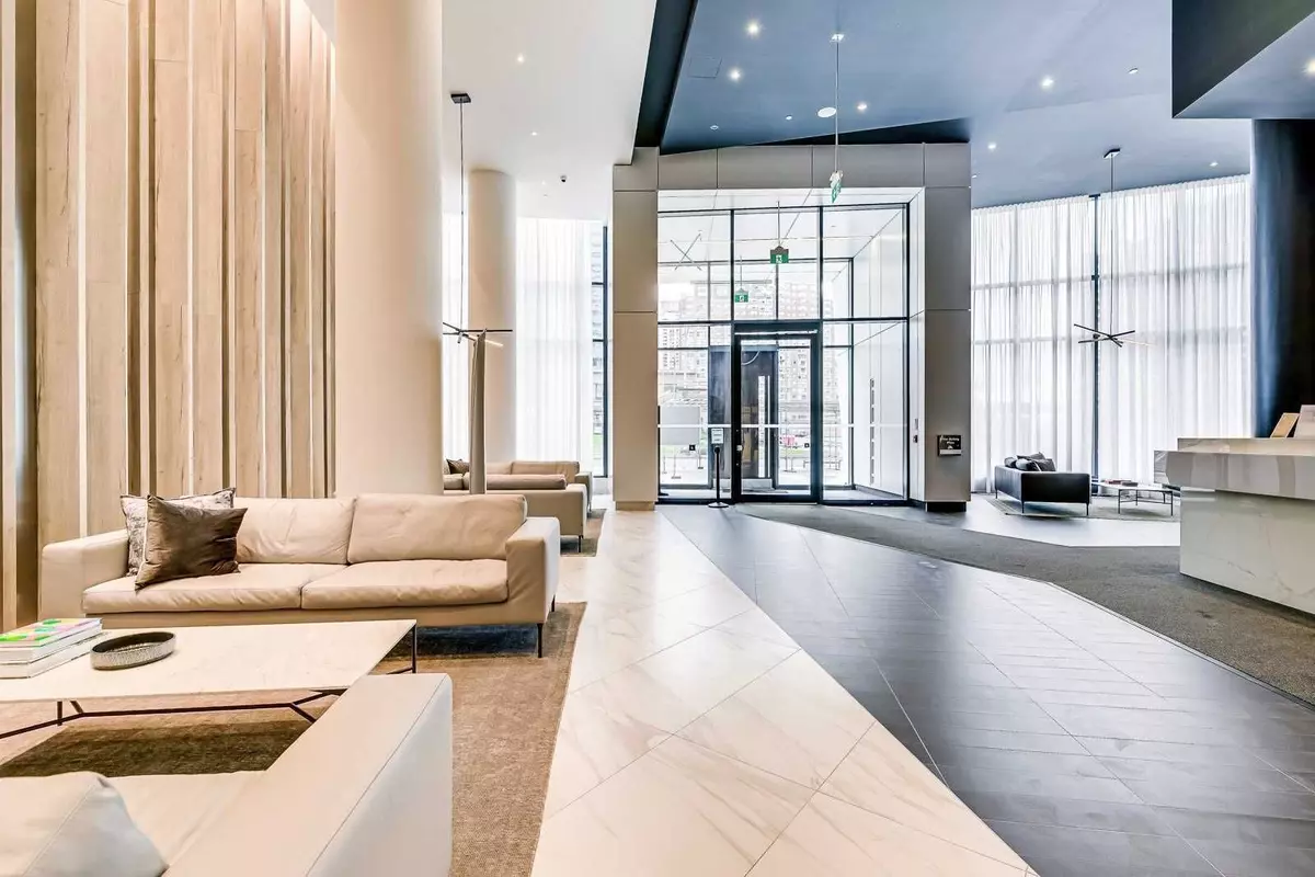 Mississauga, ON L5B 0M3,3900 CONFEDERATION Pkwy S #5803