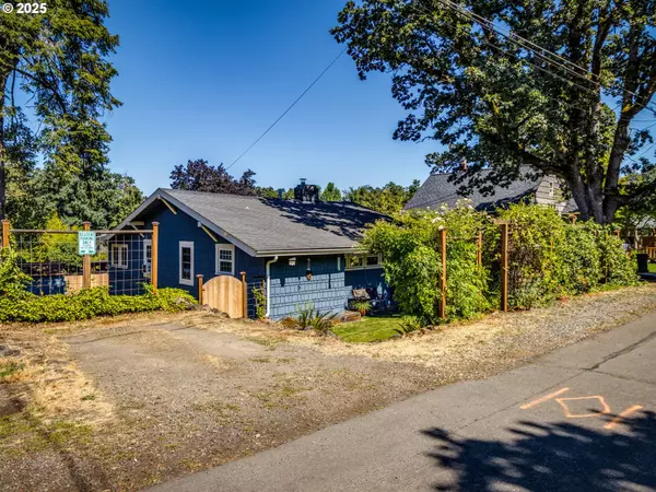 West Linn, OR 97068,5479 BROADWAY ST