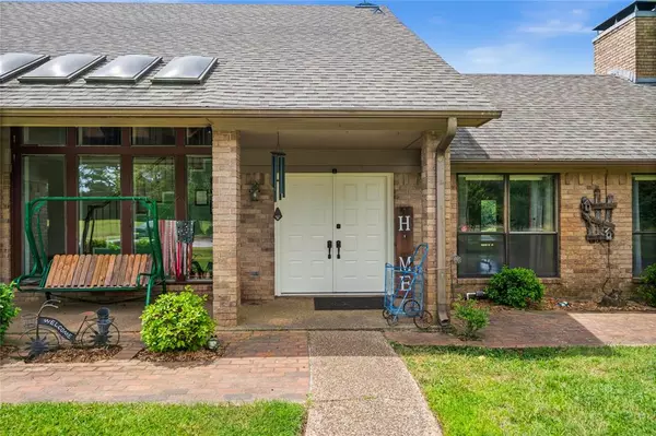 126 County Road 4212, Jacksonville, TX 75766