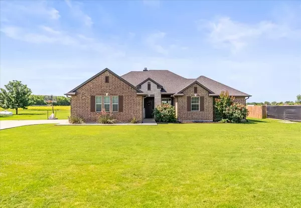 612 Fawn Trail, Tioga, TX 76271