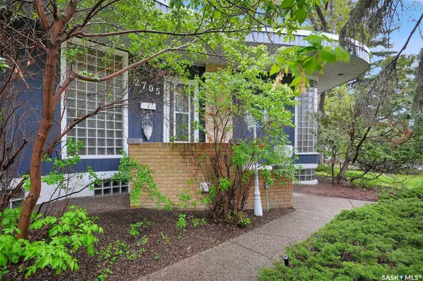 Regina, SK S4S 1K2,2705 Sinton AVENUE