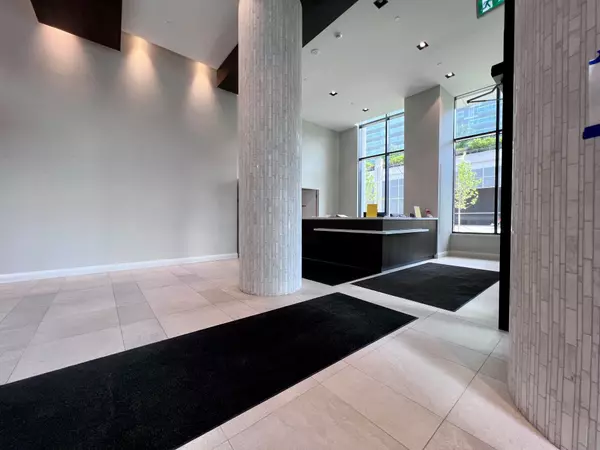 Toronto W06, ON M8V 0G9,38 Annie craig DR #608