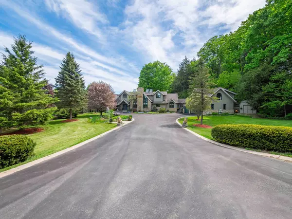 Halton Hills, ON L7J 2W7,6 TURTLE LAKE DR