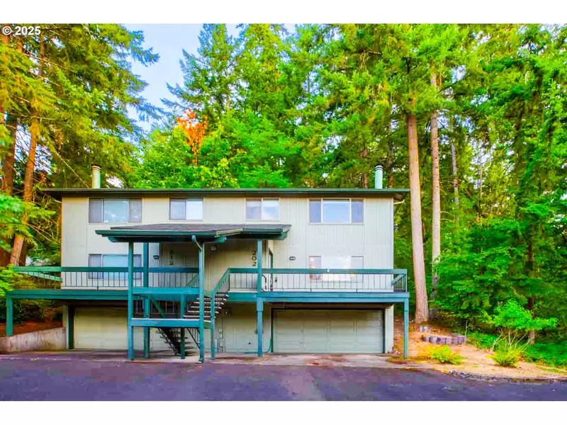 202 FOXTAIL DR, Eugene, OR 97405