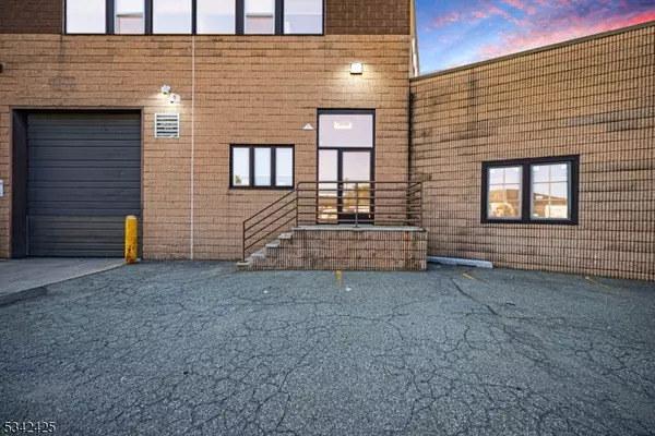 50 Johnson Ave, Hackensack City, NJ 07601