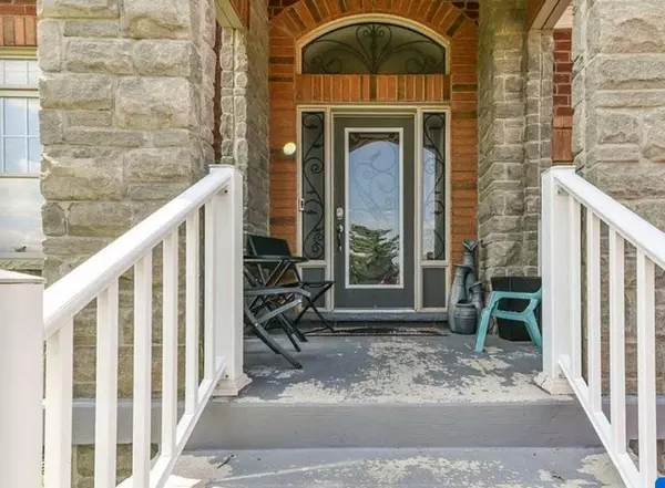 Brampton, ON L6X 0W5,12 Fort Williams DR