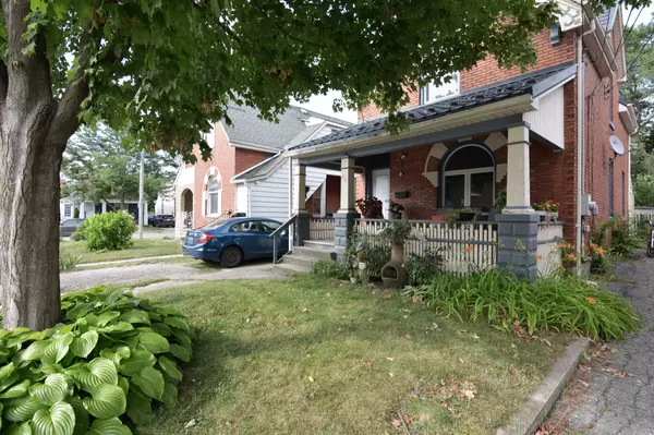 London East, ON N5Z 1Y5,22 Hyatt AVE