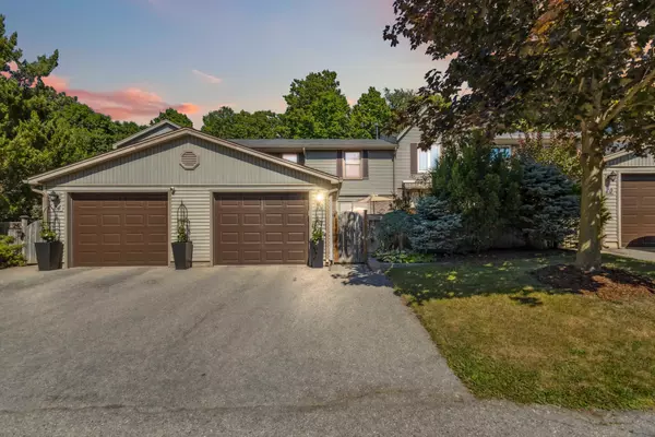 22 Berkshire CT, London South, ON N6J 3N7