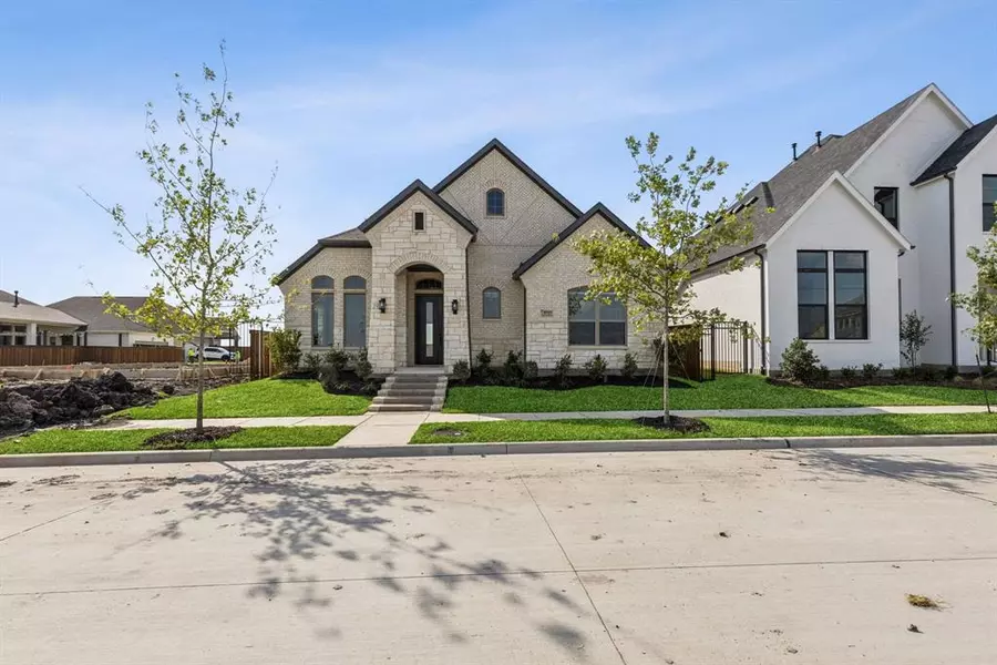 9717 Dahlia Boulevard, Mesquite, TX 75126
