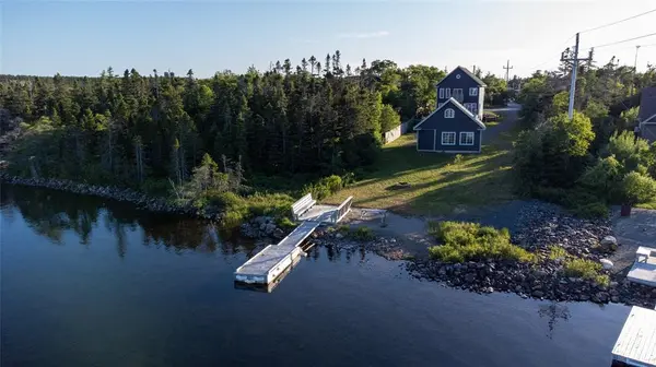 69 Angels Road, Paradise, NL A1L 2C7