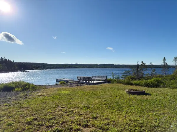 69 Angels Road, Paradise, NL A1L 2C7