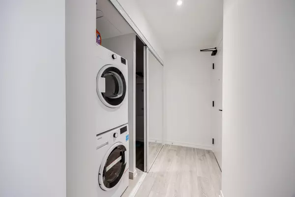 Toronto C01, ON M5V 0W4,55 Mercer ST #3509