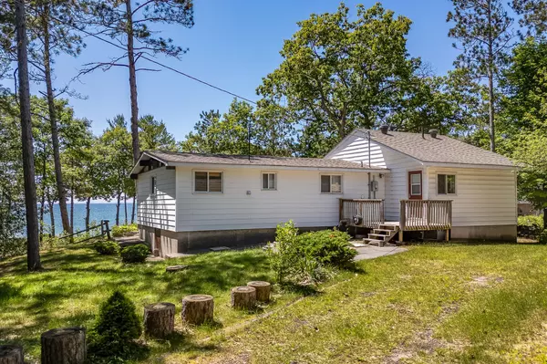 Tiny, ON L9M 0H3,8 NASSAU CT