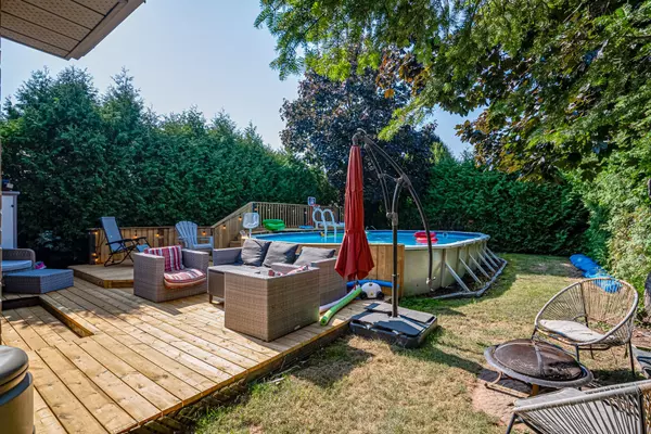 Burlington, ON L7L 5W4,586 DEERHURST DR