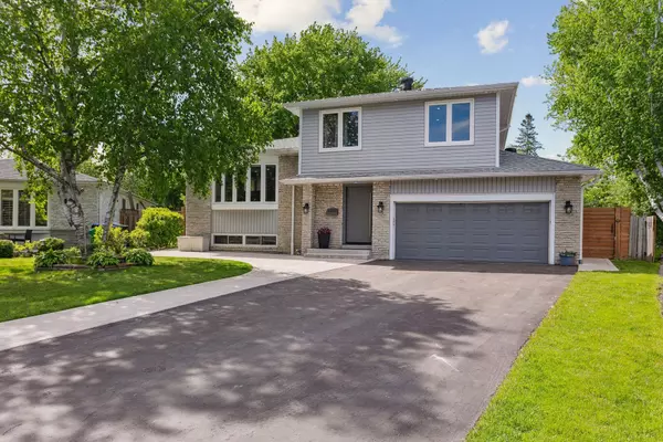 16 Groveland CT, Brampton, ON L6S 1L4