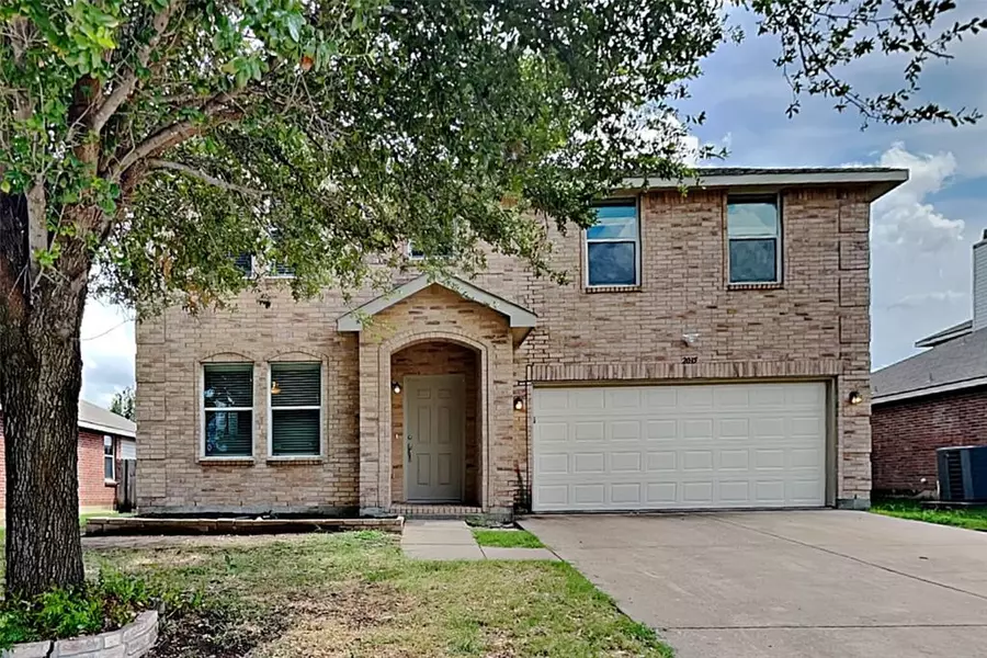 2035 Plains Court, Grand Prairie, TX 75052