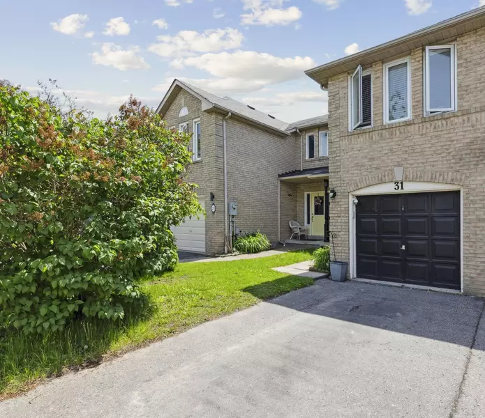 31 Pine Gate PL, Whitby, ON L1R 2M6