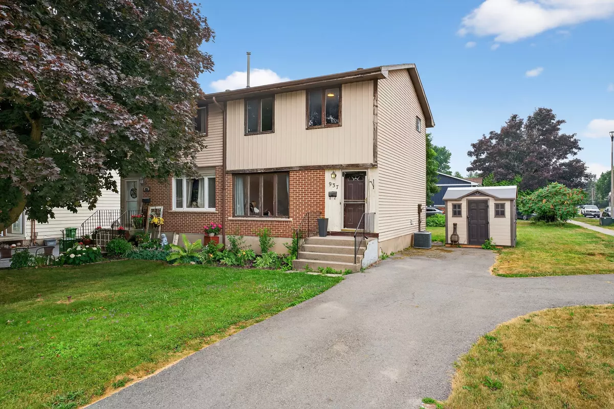 Kingston, ON K7P 1C1,937 Purcell CRES