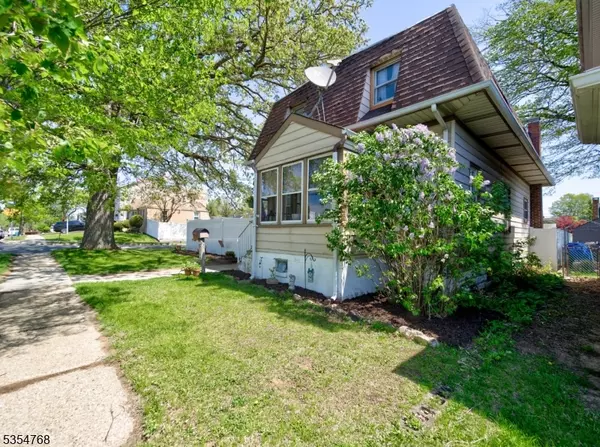36 Frederick St, Carteret Boro, NJ 07008