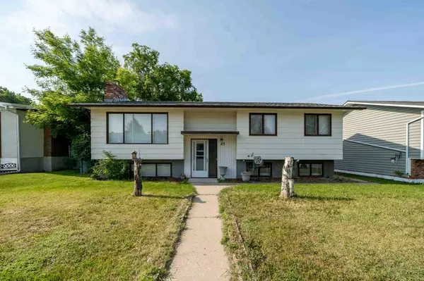 43 Greenbrook WAY East, Brooks, AB T1R0J2
