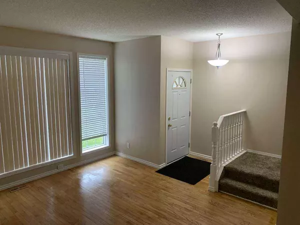 Calgary, AB T1Y 7B4,39 Anaheim CT NE