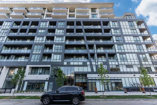 6 Greenbriar RD #106, Toronto C15, ON M2K 0H6