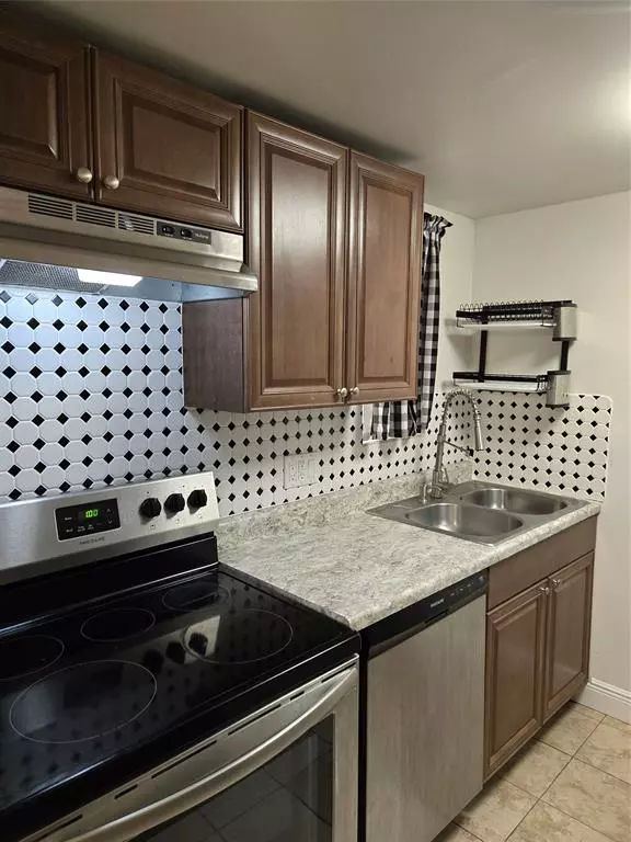 Lauderdale Lakes, FL 33313,3071 NW 47th Ter #129