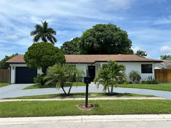 6563 Sleepy Willow Way, Delray Beach, FL 33484