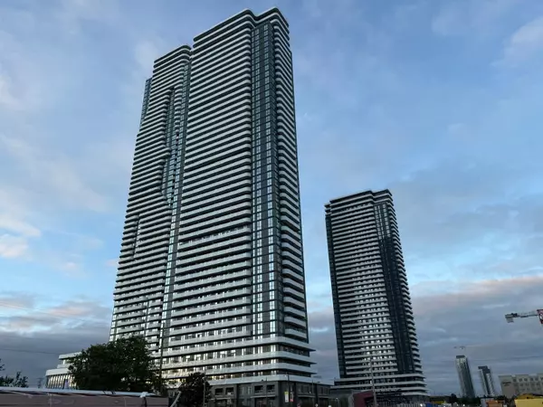Vaughan, ON L4K 0R1,225 Commerce ST #5208