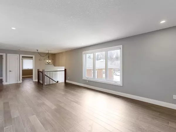 Wasaga Beach, ON L9Z 1G2,35 Innisbrook DR