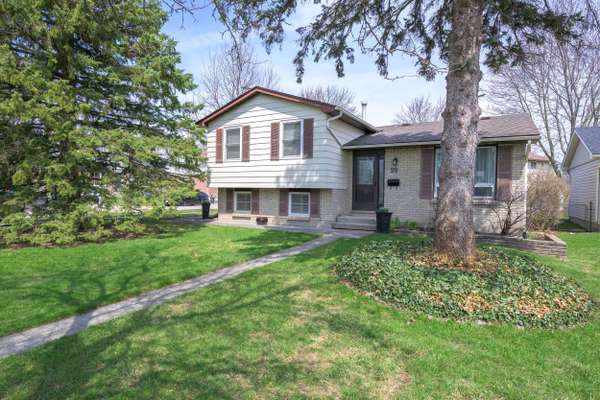 London North, ON N6G 3L7,99 Inverary CRES