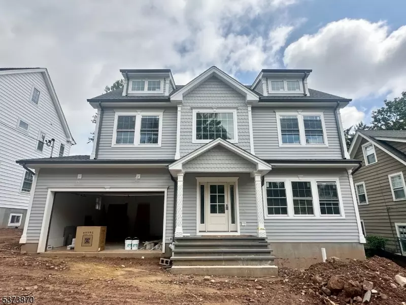 13 Collinwood Rd, Maplewood Twp., NJ 07040