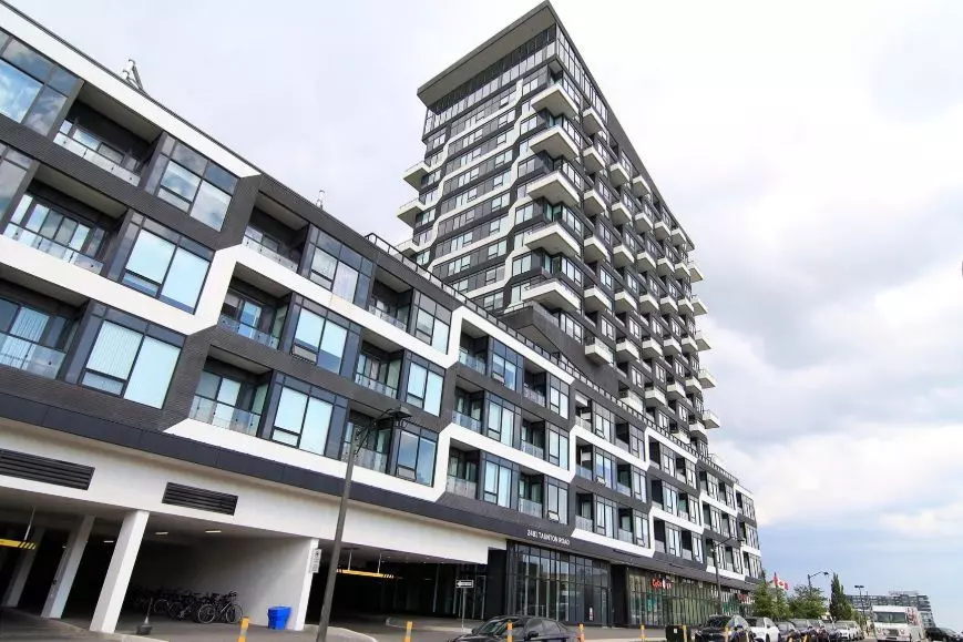 2481 Taunton RD #1006, Oakville, ON L6H 3R7